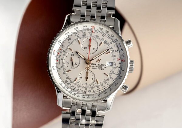 Breitling Navitimer World 46 GMT Silver Dial Chronograph Automatic Stainless Steel Aviation Replica. - Image 2