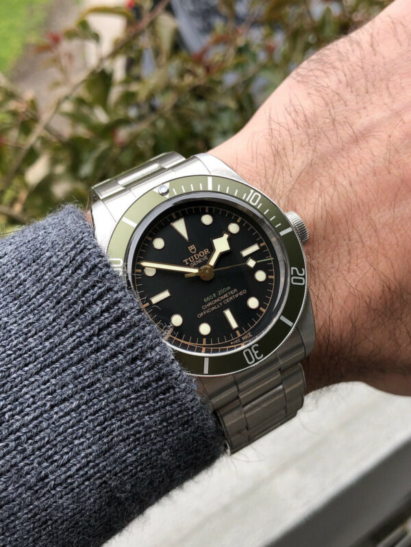 Tudor Black Bay Harrods 79230G Stainless Steel Black Dial 41mm Men's Watch ( Replica ) - Image 10