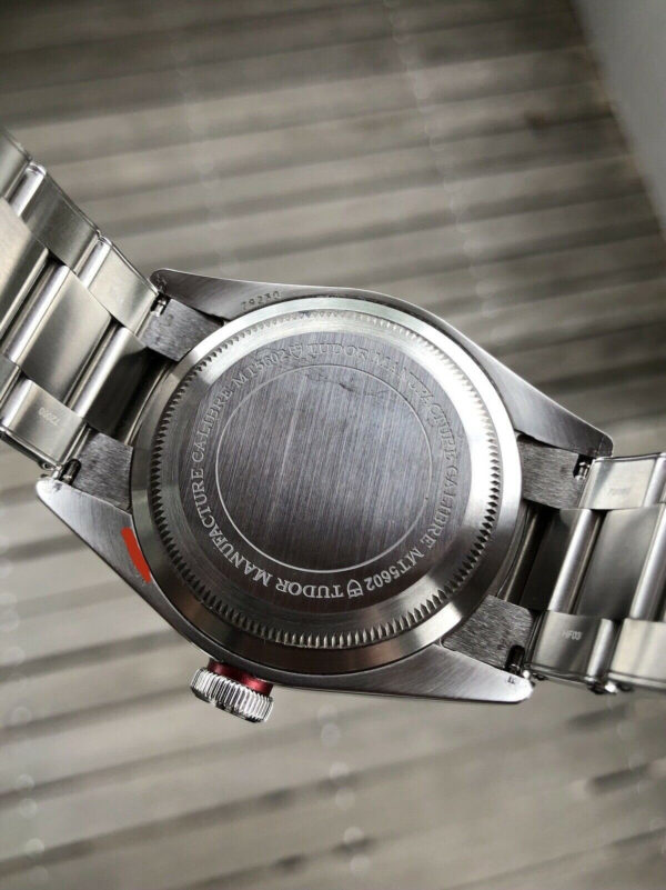Tudor Heritage Black Bay Red 79230R Black Dial Stainless Steel Men's Watch 41mm ( Replica ) - Image 8