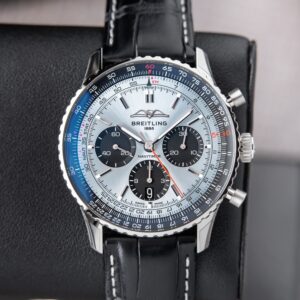 Breitling Navitimer B01 Ice Blue Dial AB0138241C1P1 43mm Steel Men's Watch ( Replica )