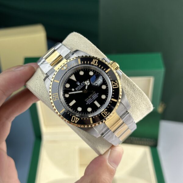Rolex Sea Dweller 126603 43mm Two-Tone Black Dial Steel Men's Watch ( Replica ) - Image 3
