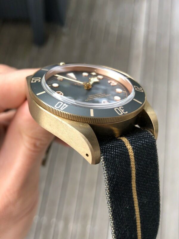 TUDOR Black Bay Bronze M79250BA-0002 43mm Gray Dial Men's Watch ( Replica ) - Image 7