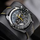 Omega Speedmaster Moonwatch Dark Side of the Moon Apollo 8 REF. 31192443001001 Rubber Strap Black Dial 44.25mm ( Replica )