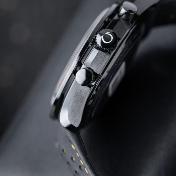 Omega Speedmaster Moonwatch Dark Side of the Moon Apollo 8 REF. 31192443001001 Rubber Strap Black Dial 44.25mm ( Replica ) - Image 8