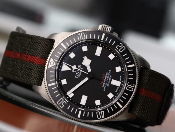 Tudor Pelagos FXD Black 25717N 42mm Steel Men's Watch / Unisex Watch ( Replica ) - Image 3