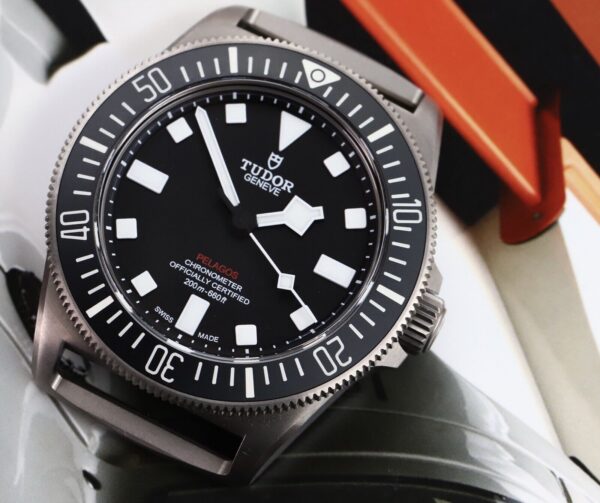 Tudor Pelagos FXD Black 25717N 42mm Steel Men's Watch / Unisex Watch ( Replica ) - Image 5