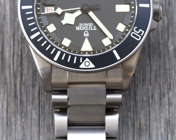 Tudor Pelagos 25610TNL Black 42mm Steel Men's Watch / Unisex Watch ( Replica ) - Image 4