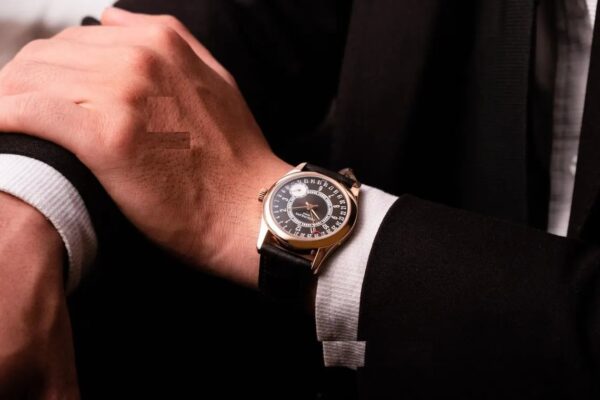 Patek Philippe Calatrava 6000R-001 Watch - A Timeless Symbol of Elegance and Craftsmanship ( Replica ) - Image 6