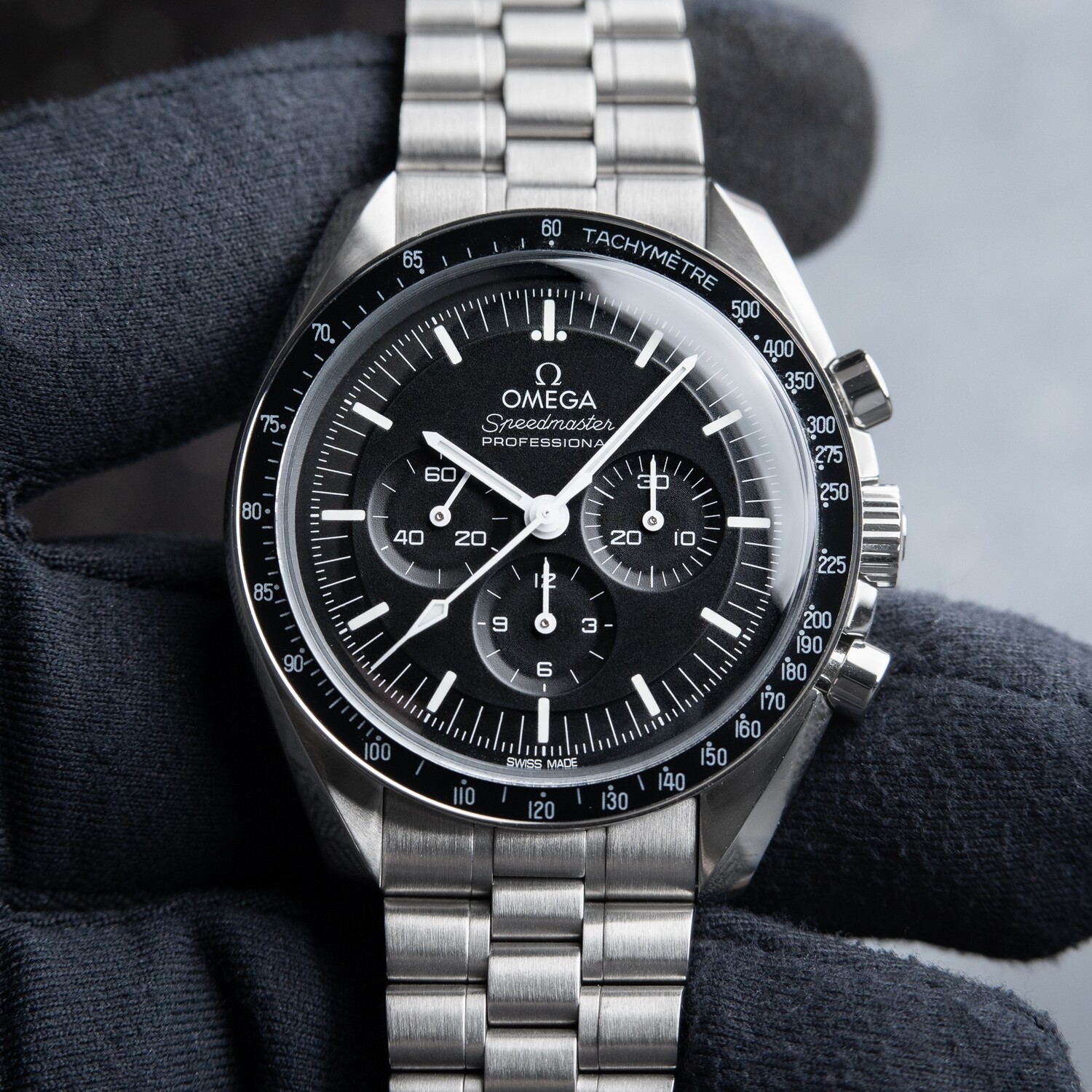 Omega Speedmaster Moonwatch 31030425001001 42mm Stainless Steel Black Dial Men's Watch ( Replica )